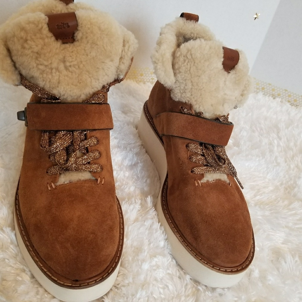 Coach Urban Hiker High Top Boots in Saddle Tan NWT - Picture 3 of 8
